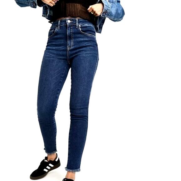 Free People High-Rise Raw-Edge Skinny Jeans Deep Indigo 26 - Picture 3 of 11